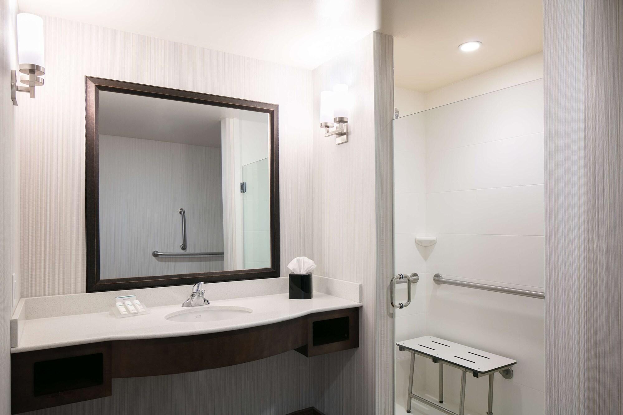 Hilton Garden Inn Bettendorf/ Quad Cities Zewnętrze zdjęcie