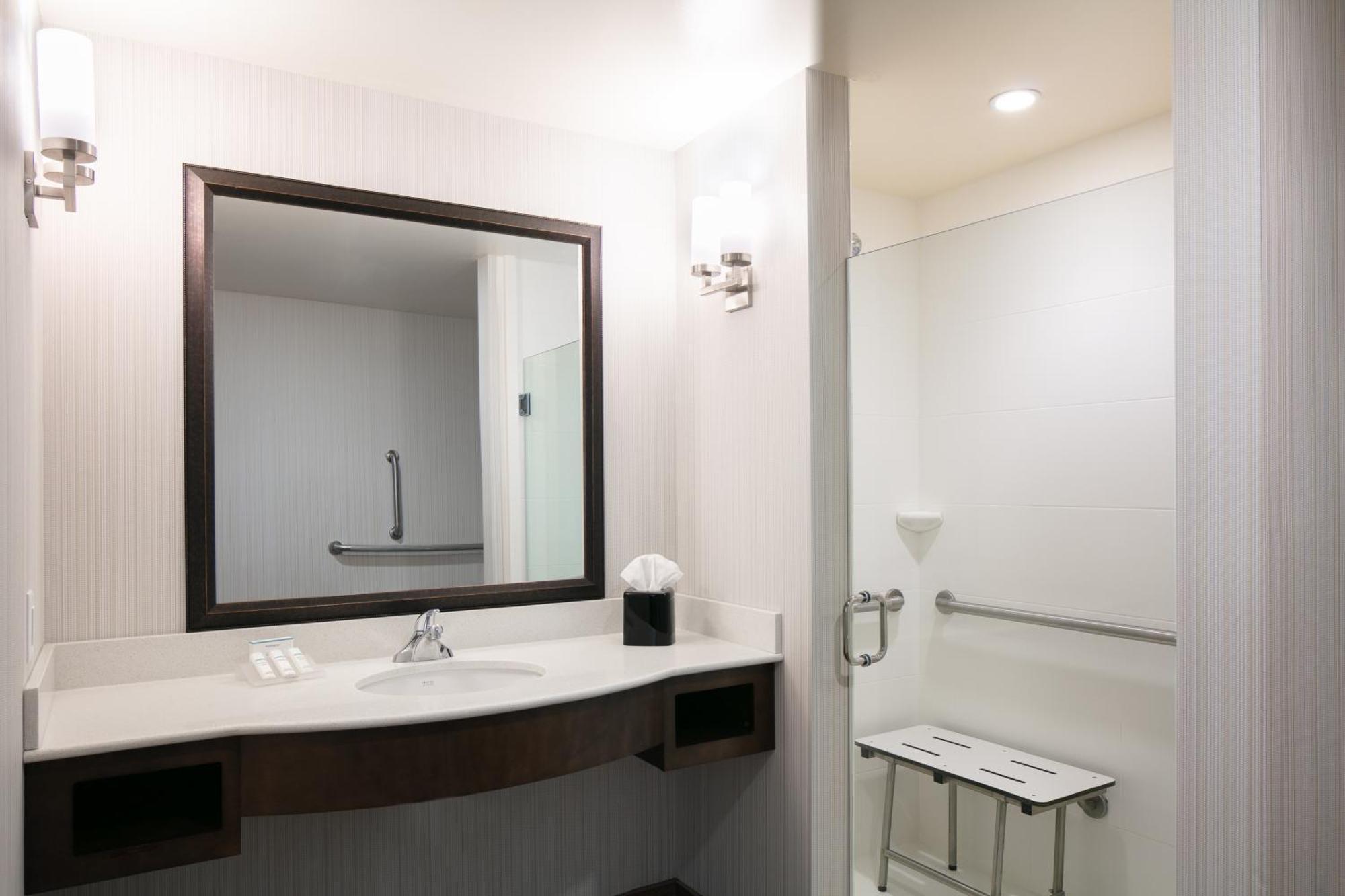 Hilton Garden Inn Bettendorf/ Quad Cities Zewnętrze zdjęcie